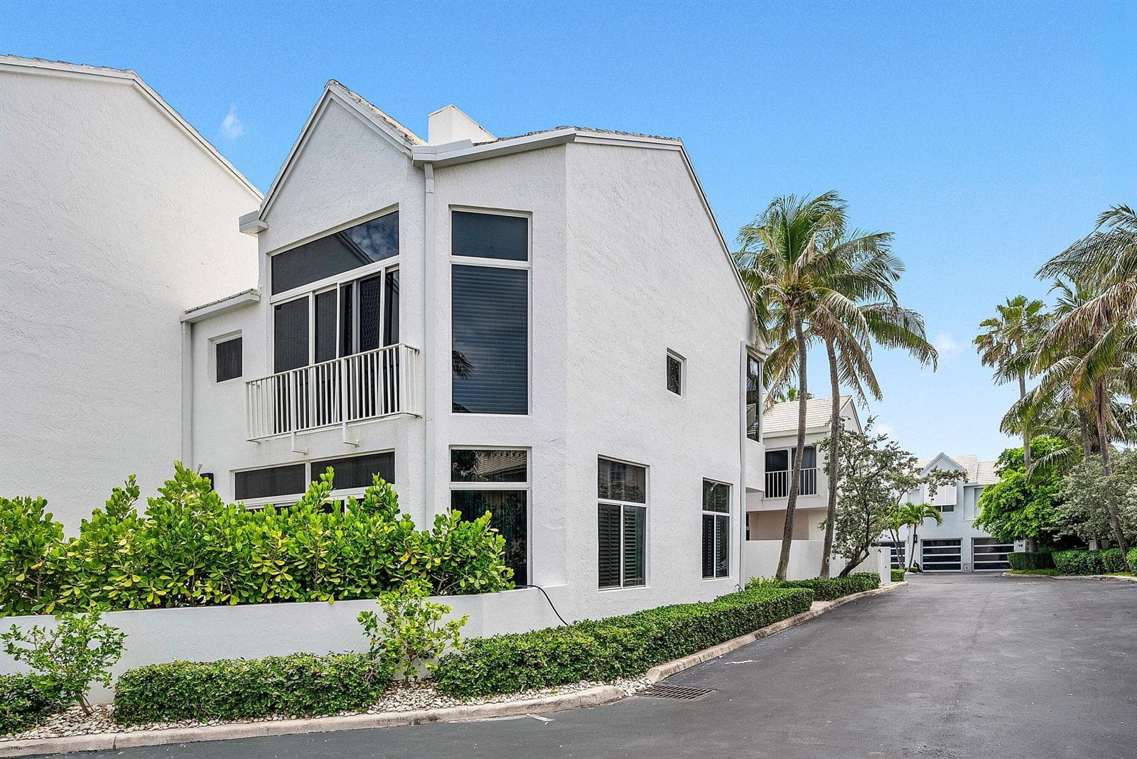 2115 S Ocean Boulevard 14 photo 3