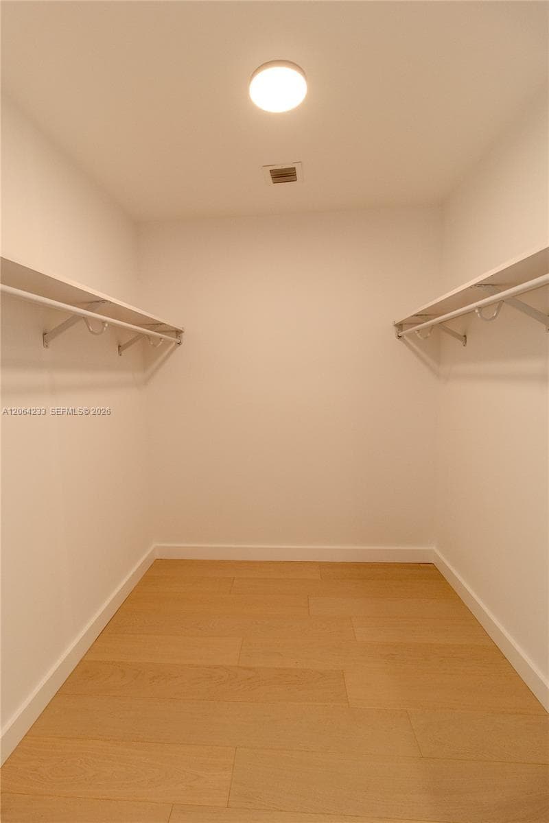 9221 E Bay Harbor Drive 307 photo 13