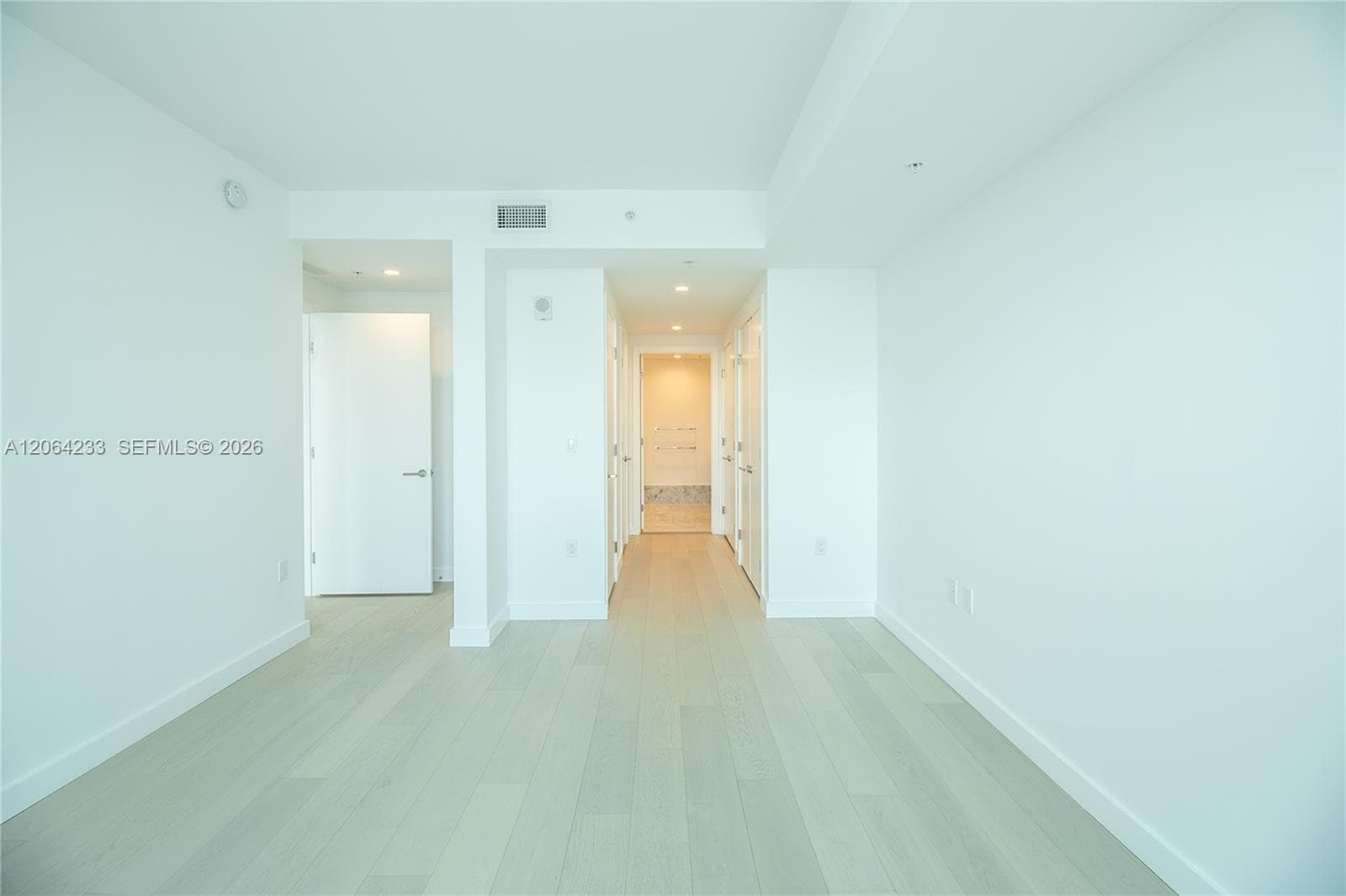 9221 E Bay Harbor Drive 307 photo 11