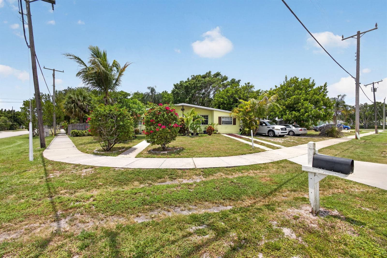 1220 Cherokee Street photo 3