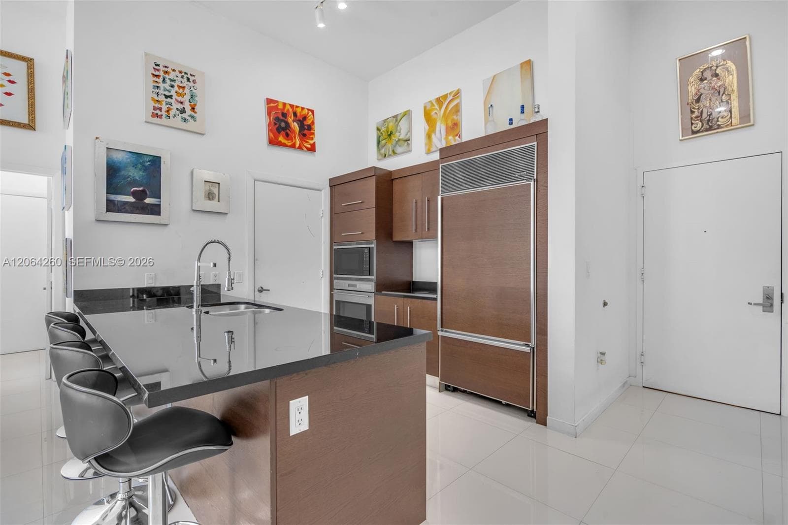 475 Brickell Ave 2813 photo 5
