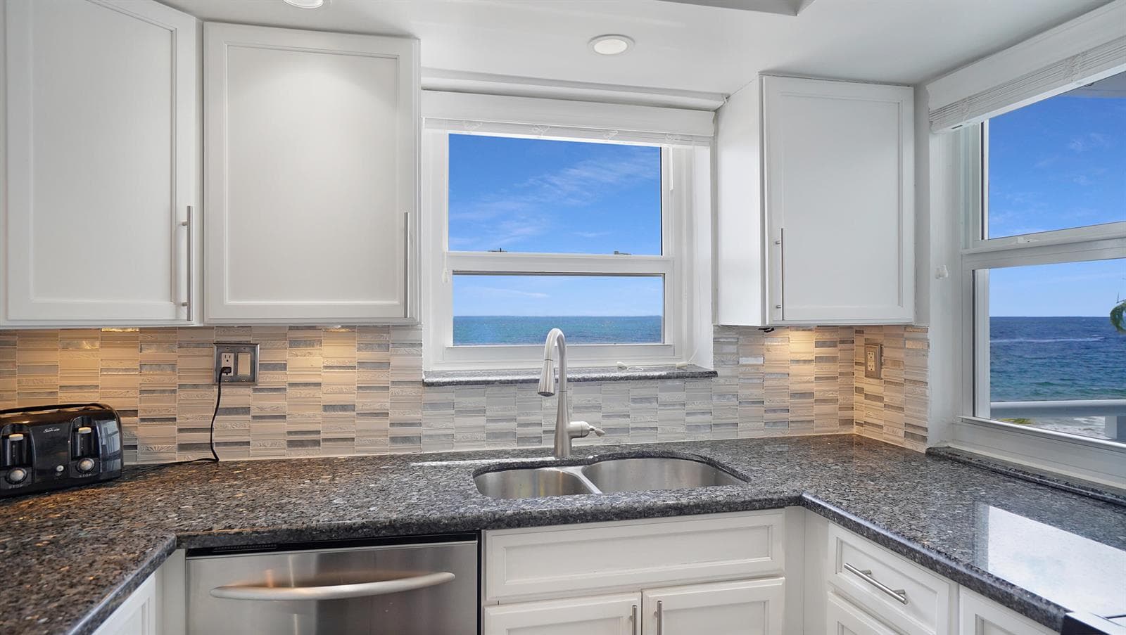 3430 Galt Ocean Drive 407 photo 9