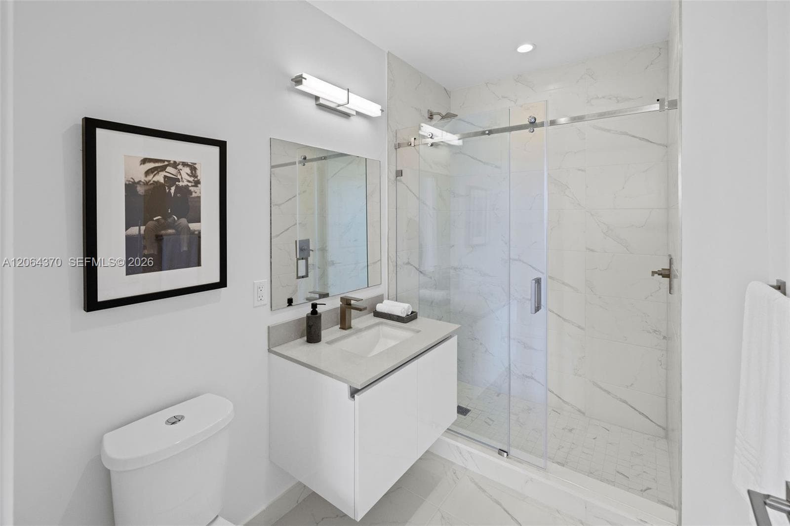 101 Diplomat Pkwy 2310 photo 17