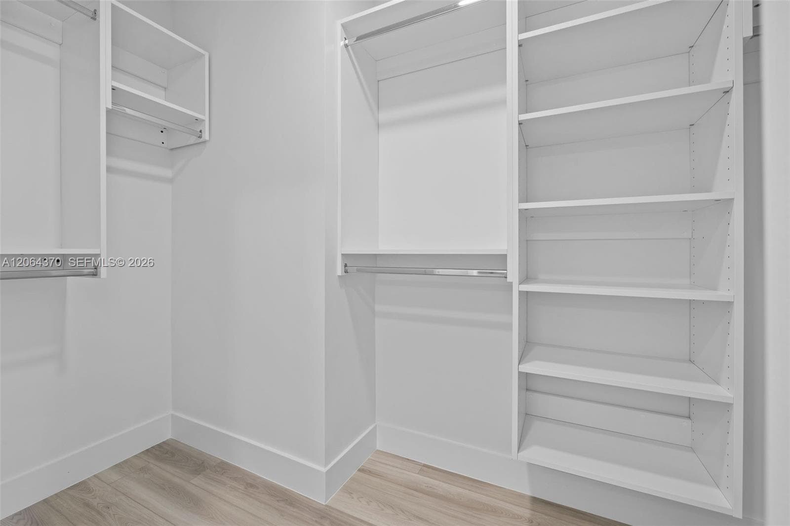 101 Diplomat Pkwy 2310 photo 24