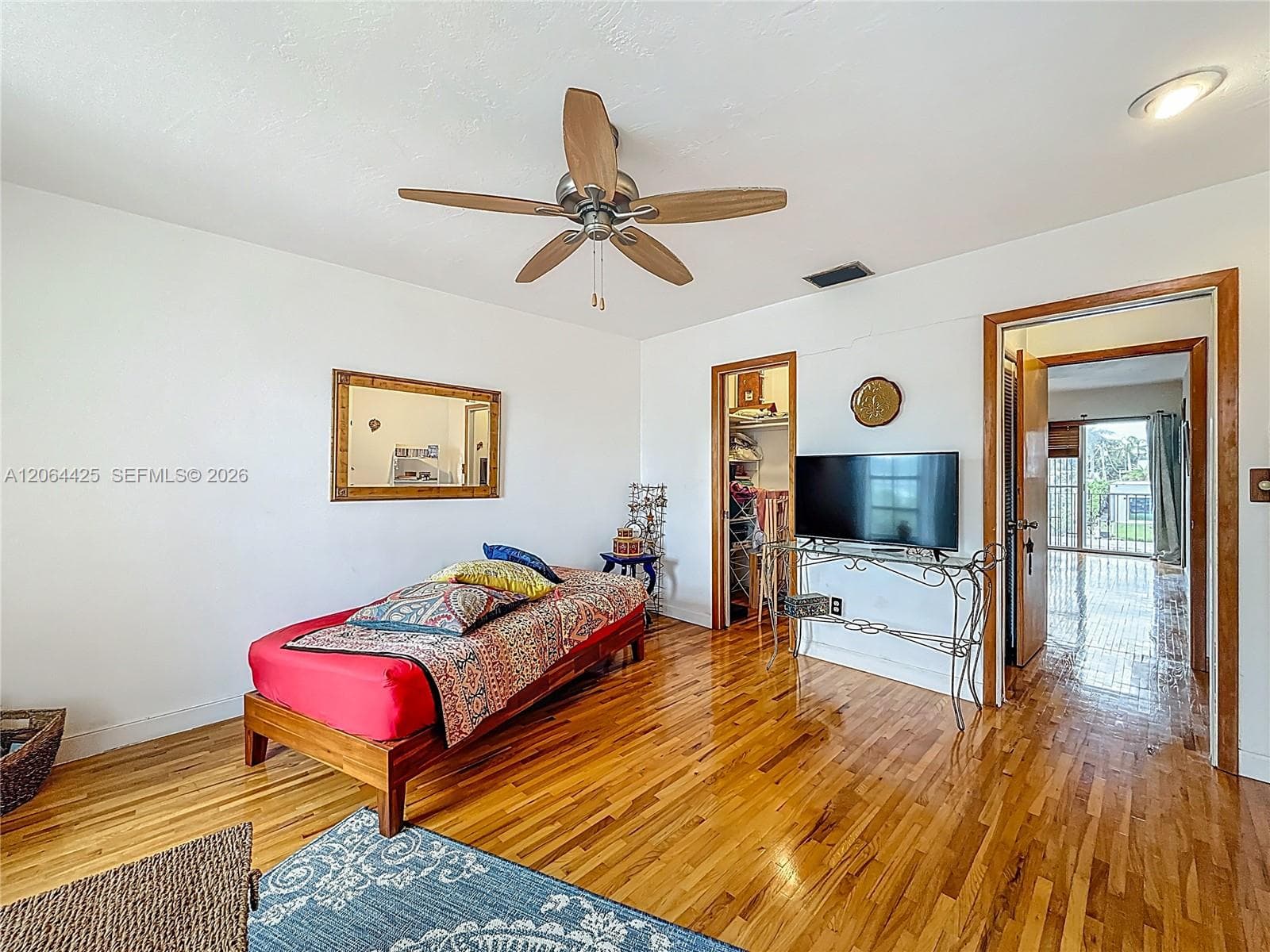 2205 1/2 NE 123rd St 2205 photo 13