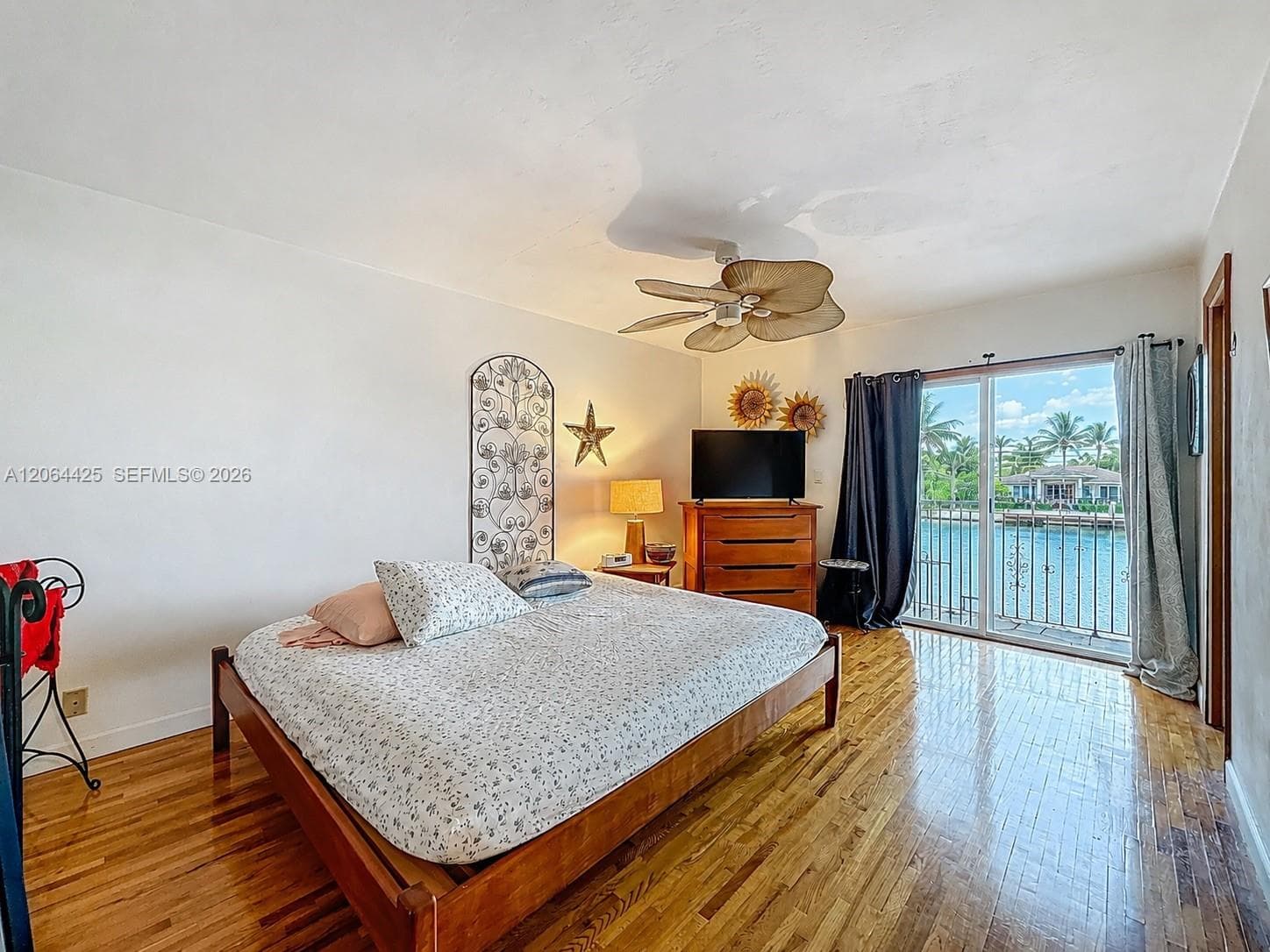 2205 1/2 NE 123rd St 2205 photo 14