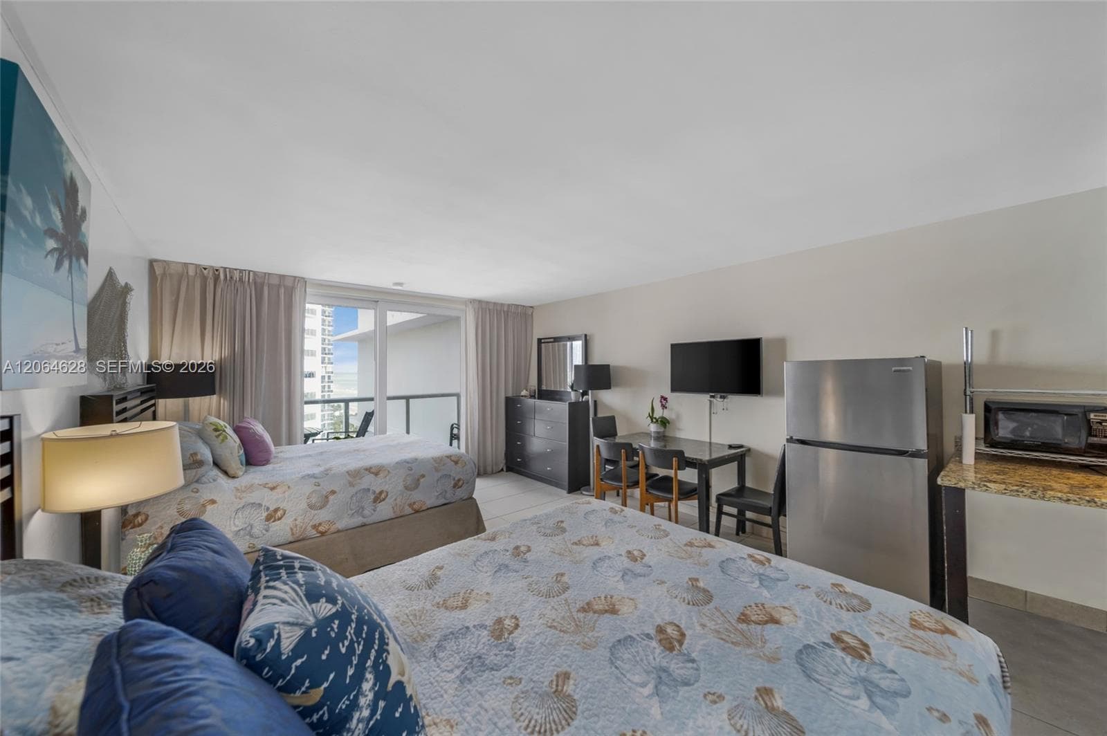 19201 Collins Ave 1117 photo 2