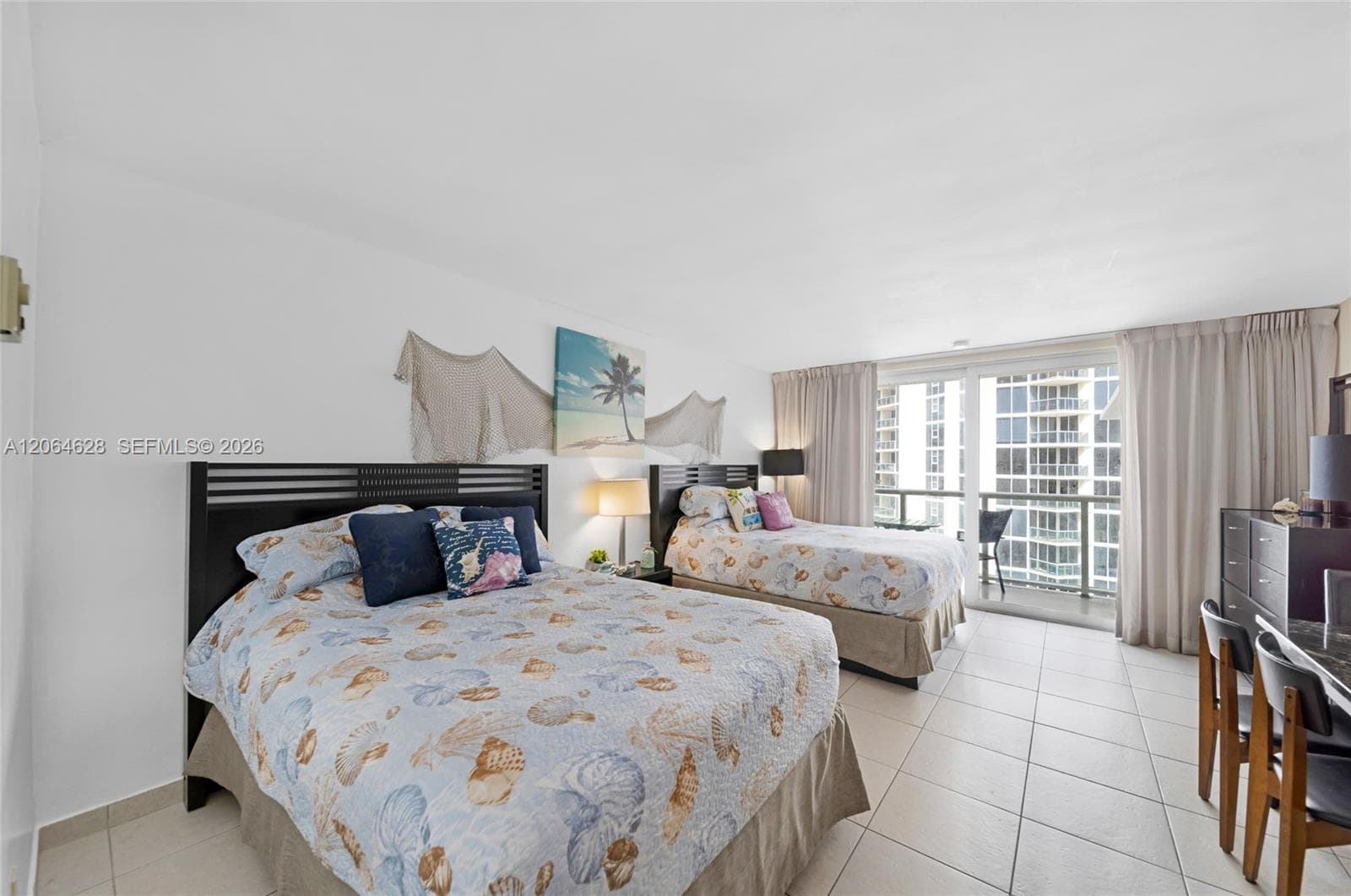 19201 Collins Ave 1117 photo 6