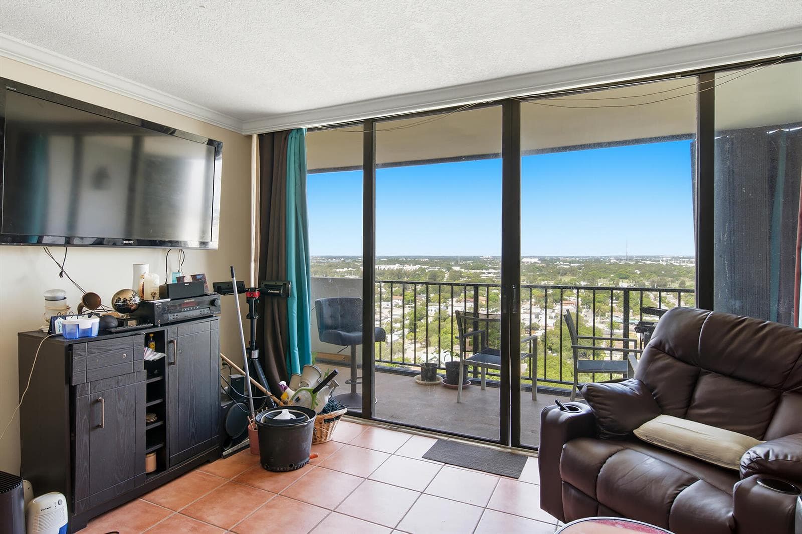 5600 N Flagler Drive 2202 photo 13