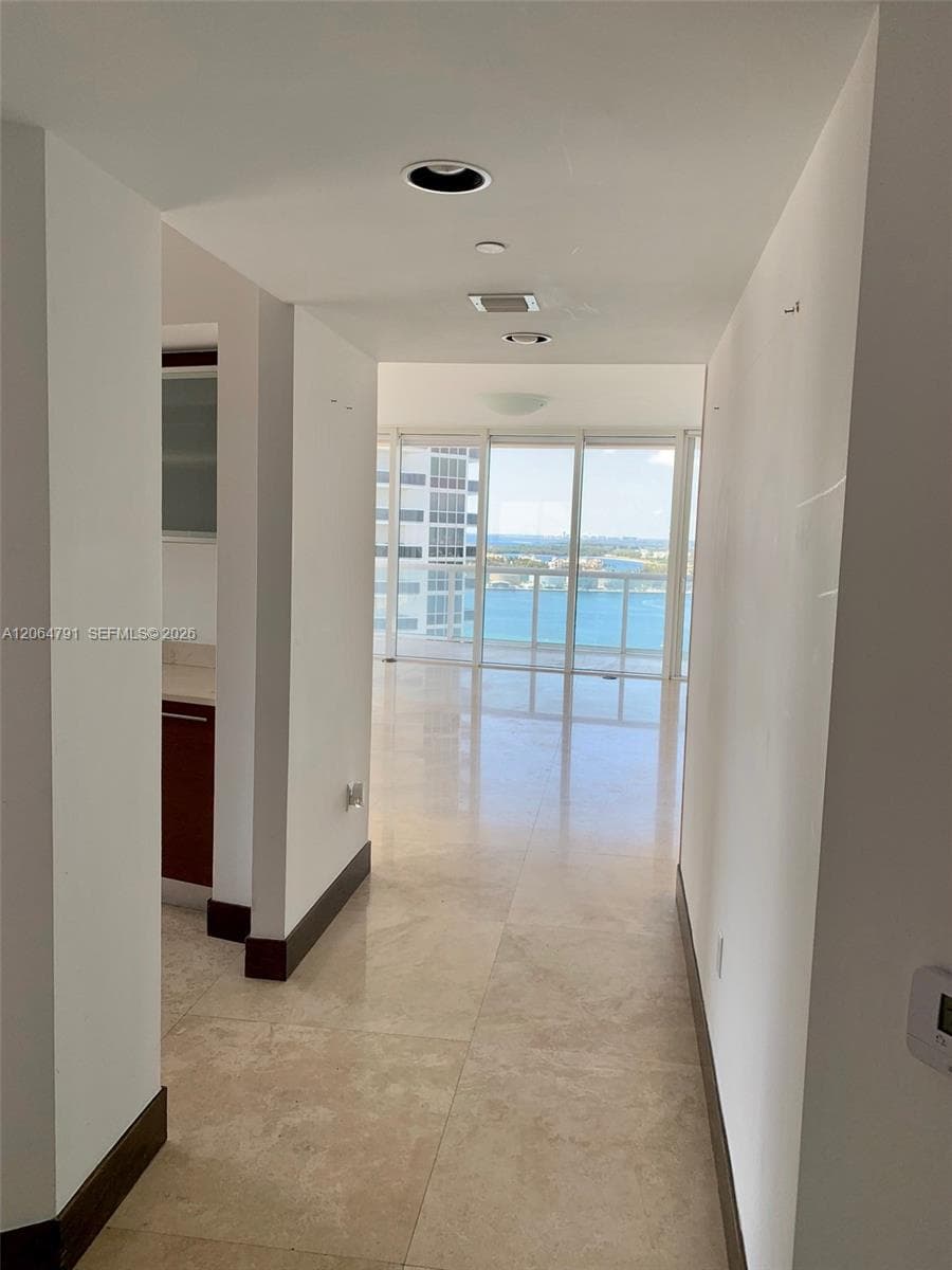 450 Alton Rd 2207 photo 10