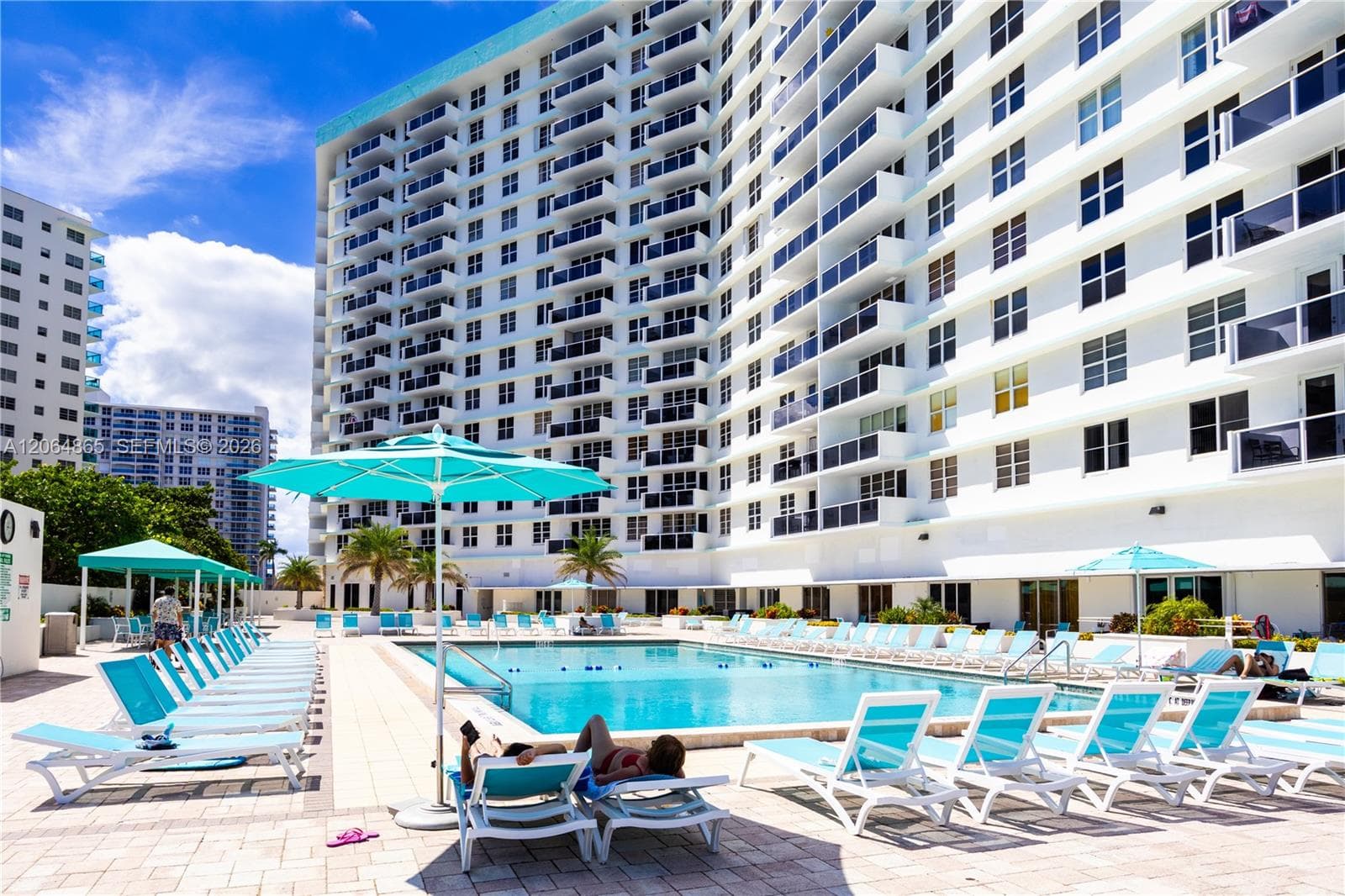 3725 S Ocean Dr 1116 photo 14