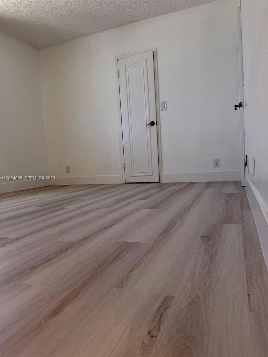 3725 S Ocean Dr 1116 photo 8