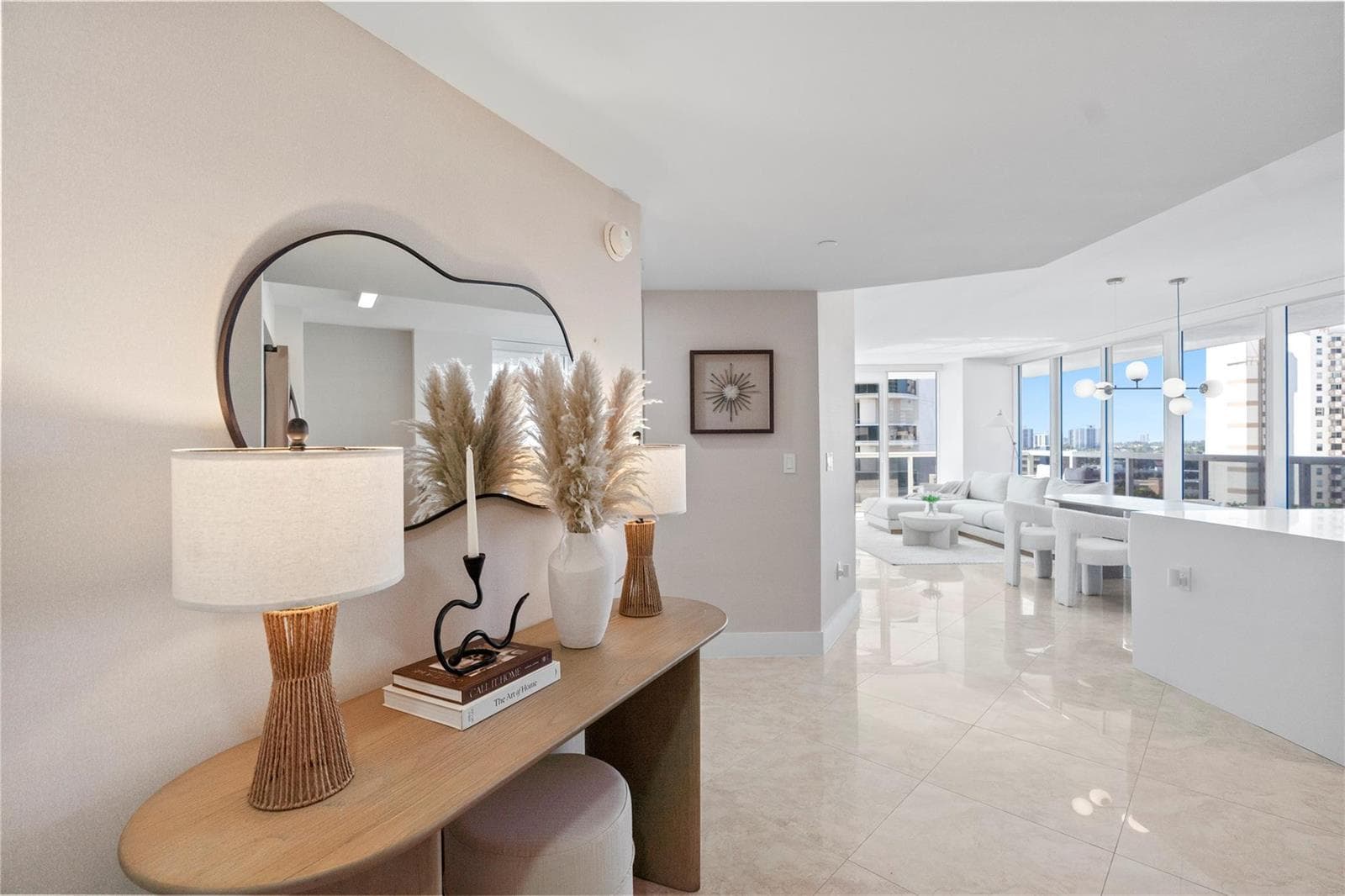 1830 S Ocean Drive 1006 photo 3