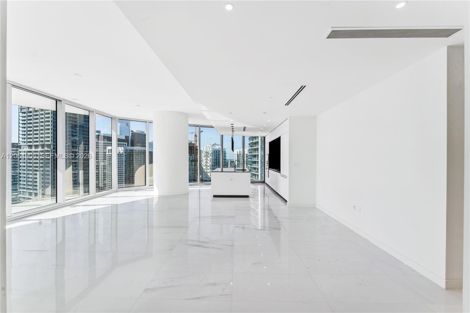 300 Biscayne Blvd Way 3507 photo 2