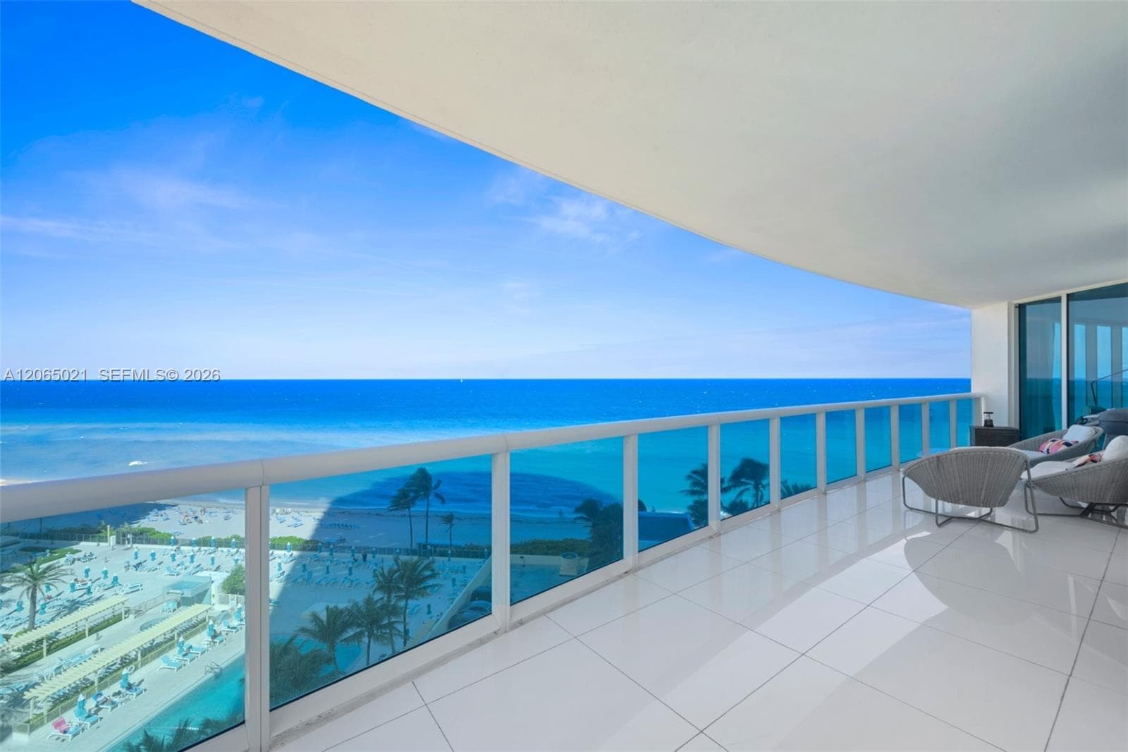 2711 S Ocean Dr 902 photo 22