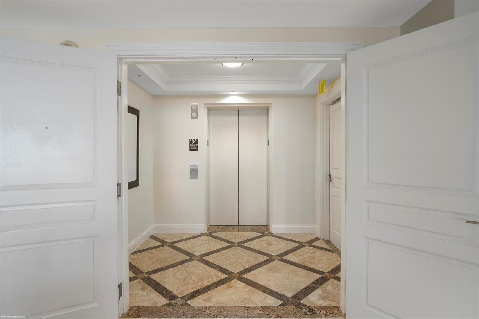 3800 N Ocean Drive 1450 photo 2