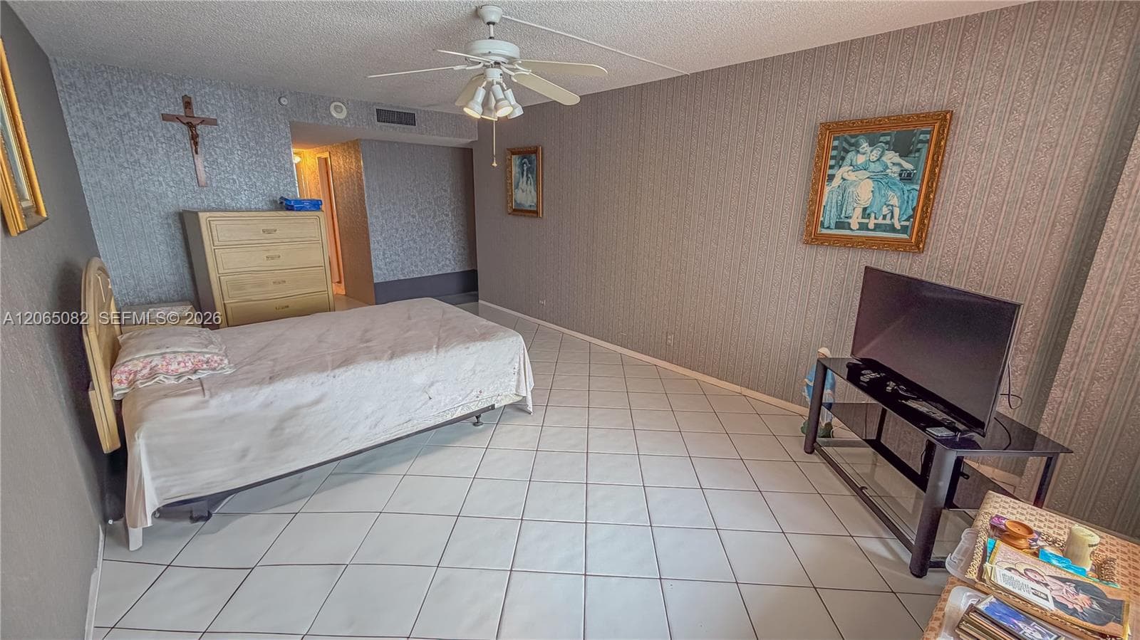 230 174th St 2412 photo 5