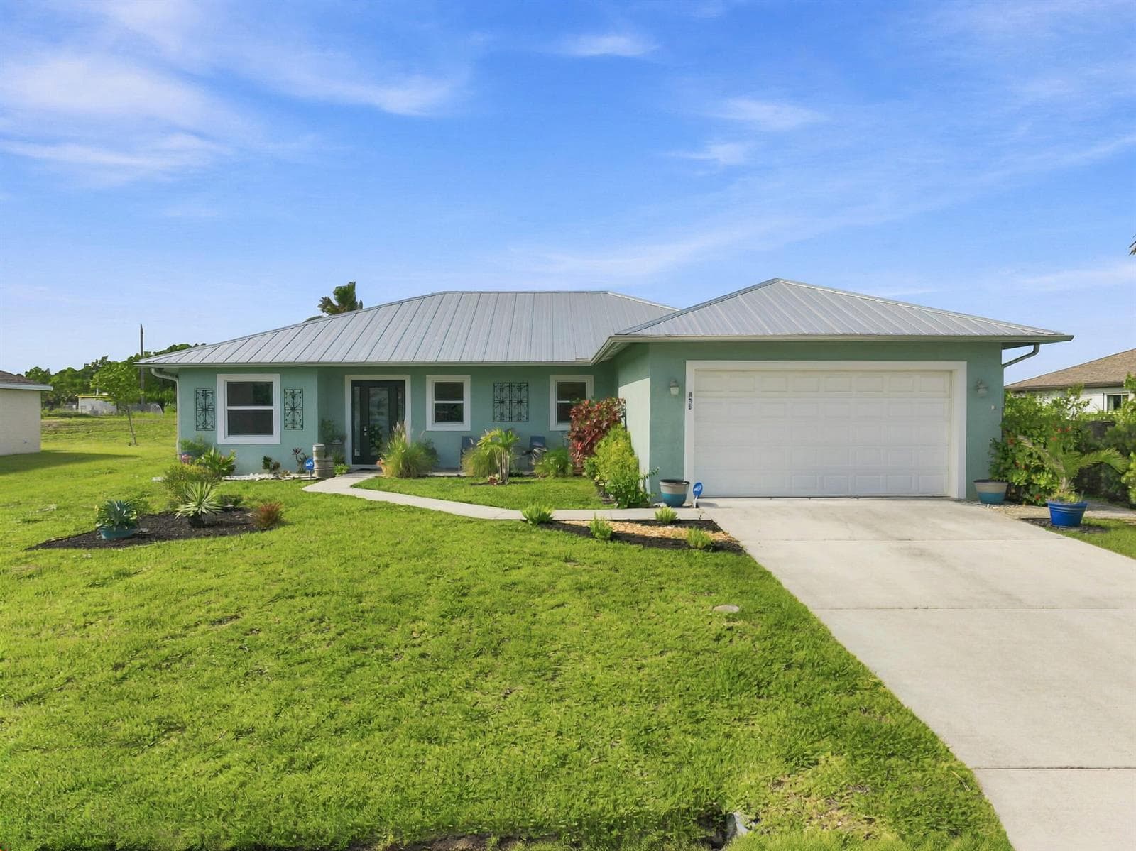 408 SW ASTER Road photo 6
