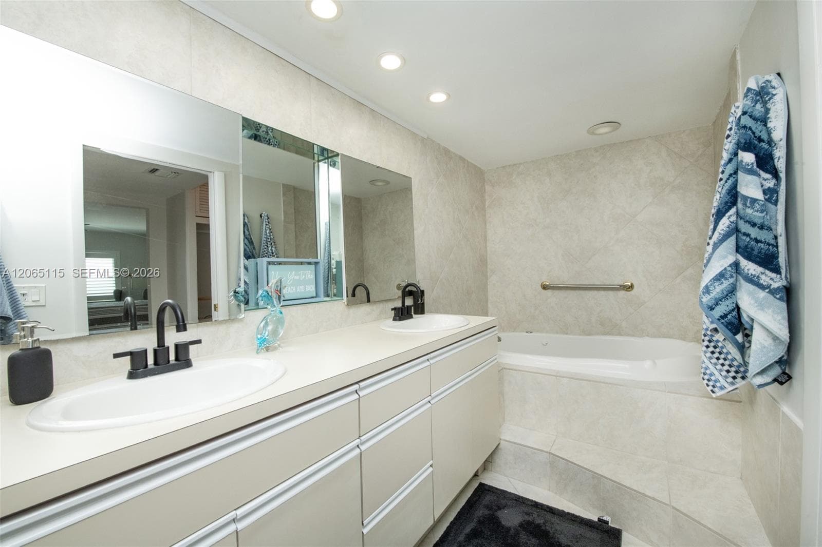 201 Van Buren St 101 photo 13