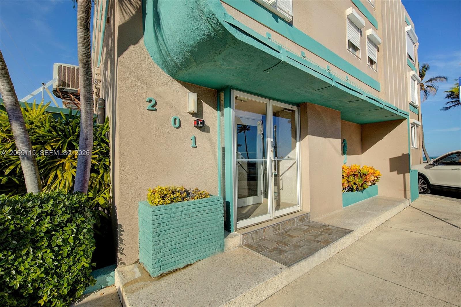 201 Van Buren St 101 photo 18