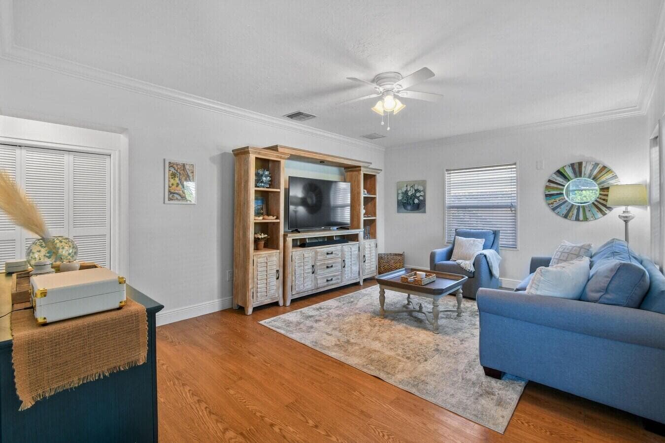 444 ZEPHYR Way photo 5