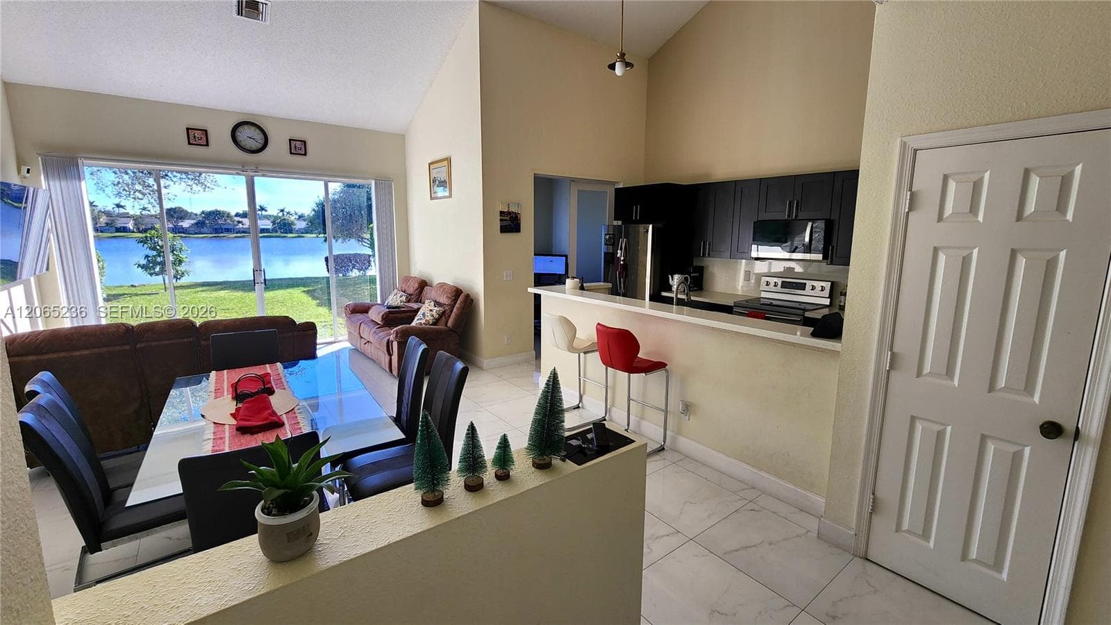 10702 Pelican Dr photo 7