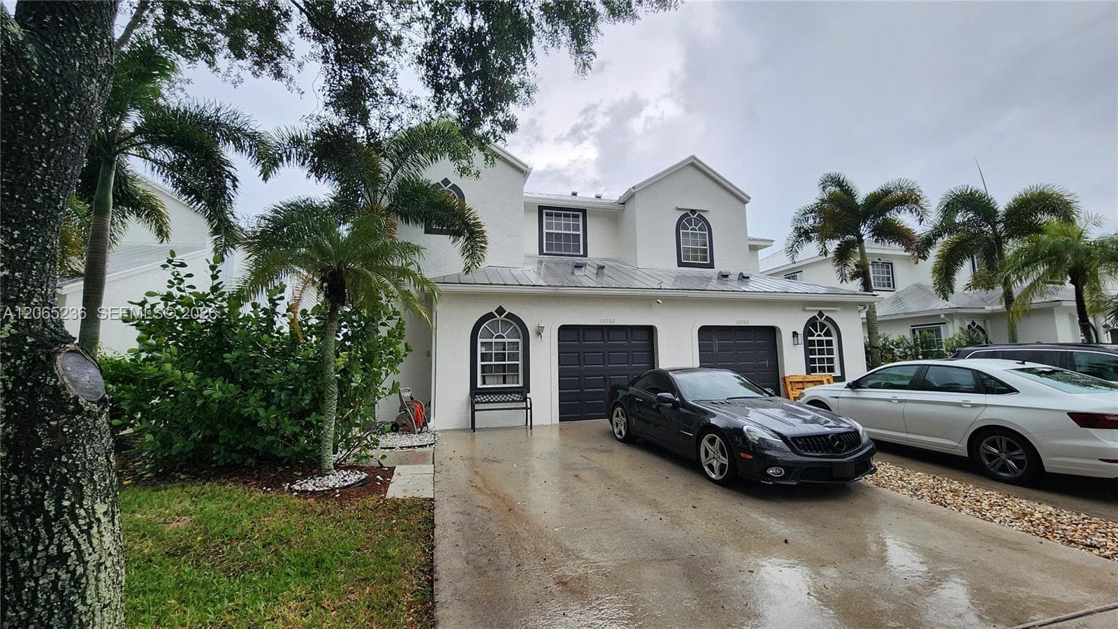 10702 Pelican Dr photo 3