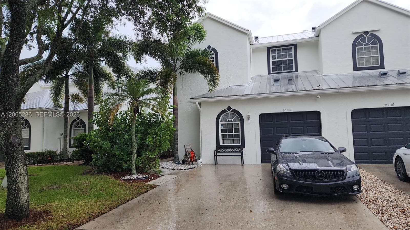 10702 Pelican Dr photo 4