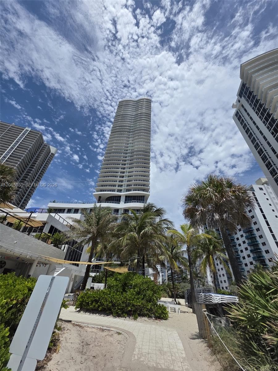 4111 S Ocean Dr 1912 photo 1