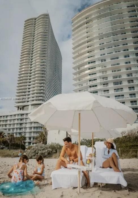 4111 S Ocean Dr 1912 photo 5