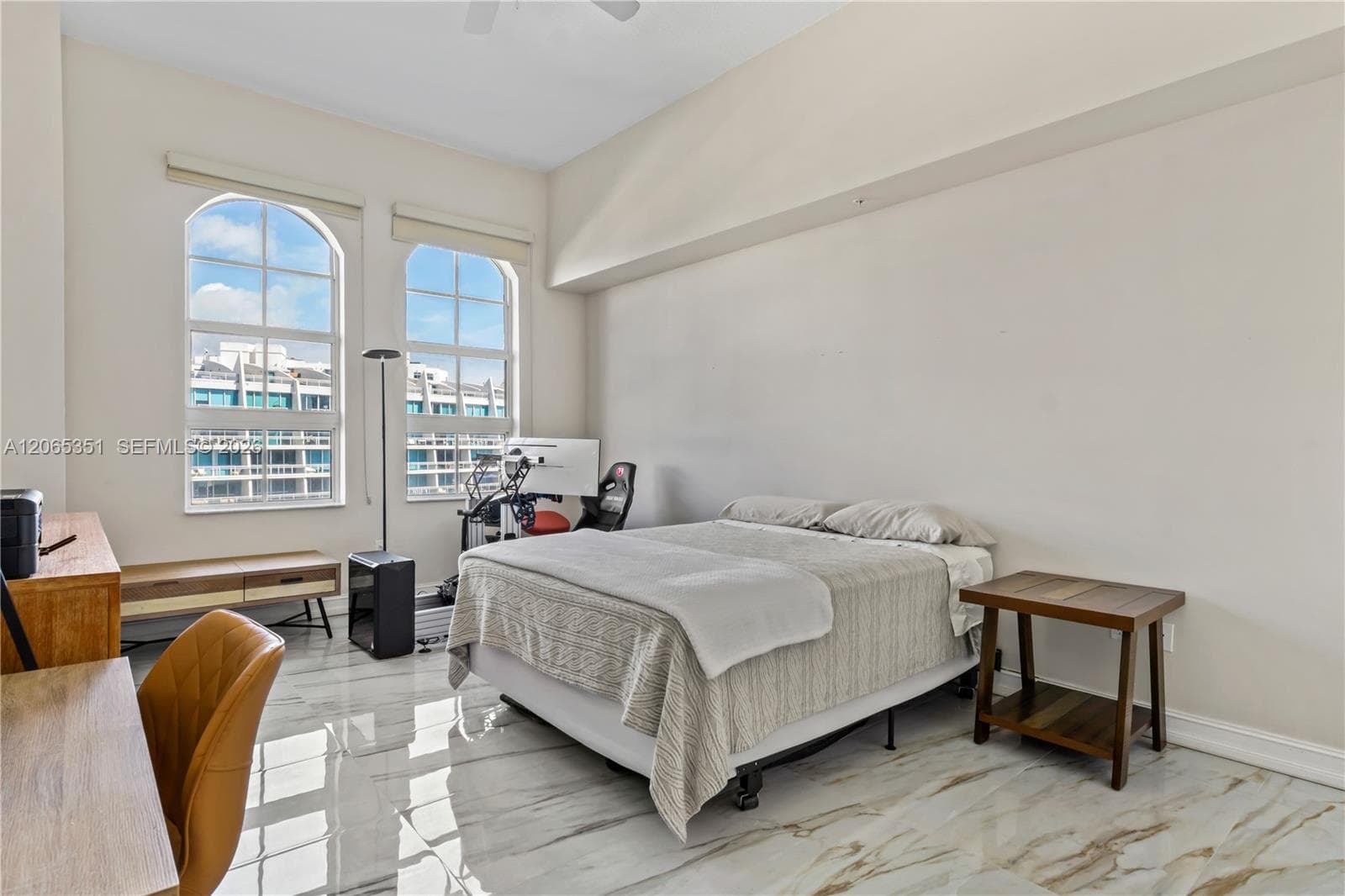 3001 NE 185th St 707 photo 16