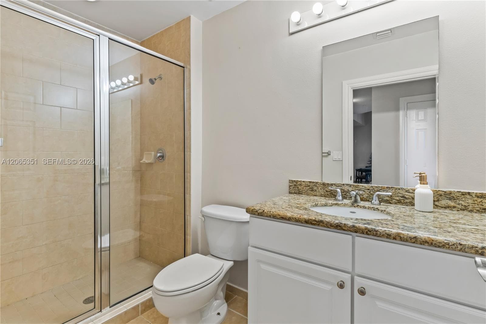 3001 NE 185th St 707 photo 20