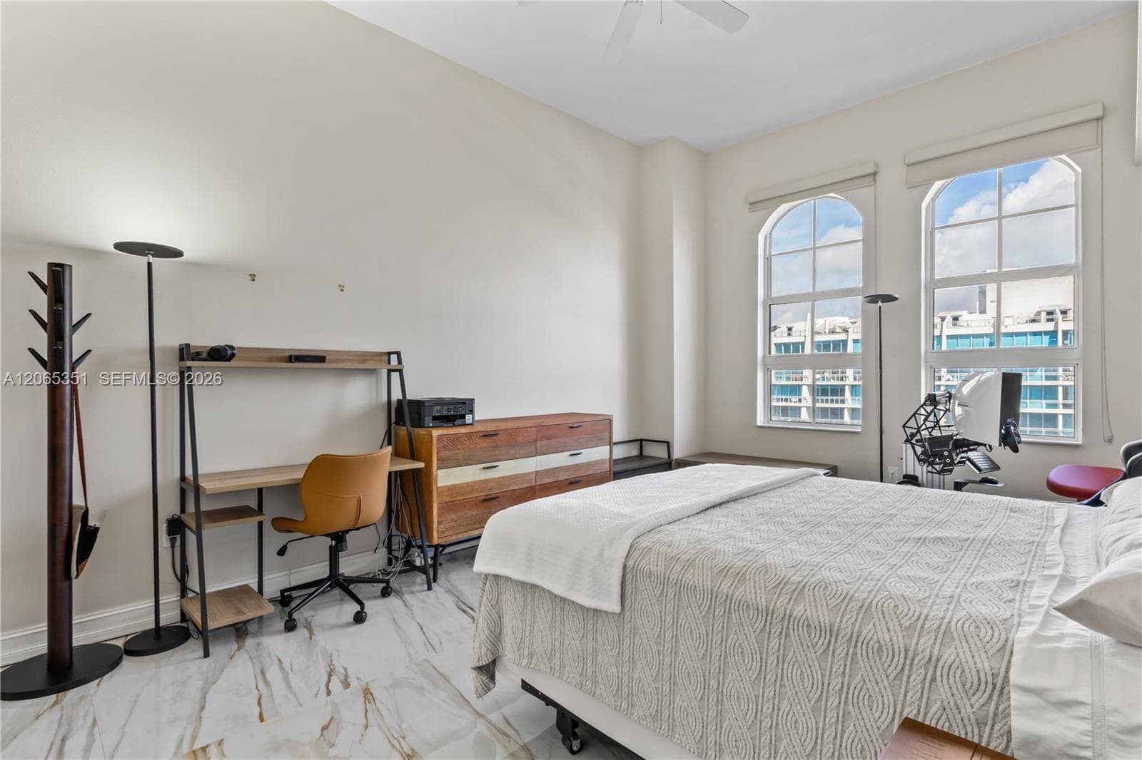 3001 NE 185th St 707 photo 15