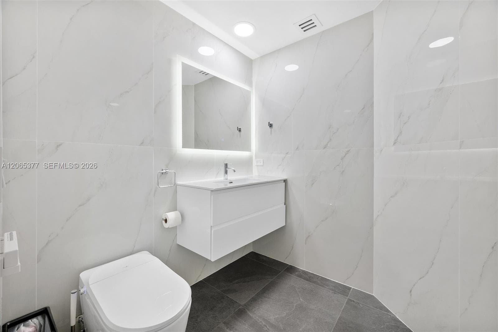 801 Brickell Key Blvd 1805 photo 11