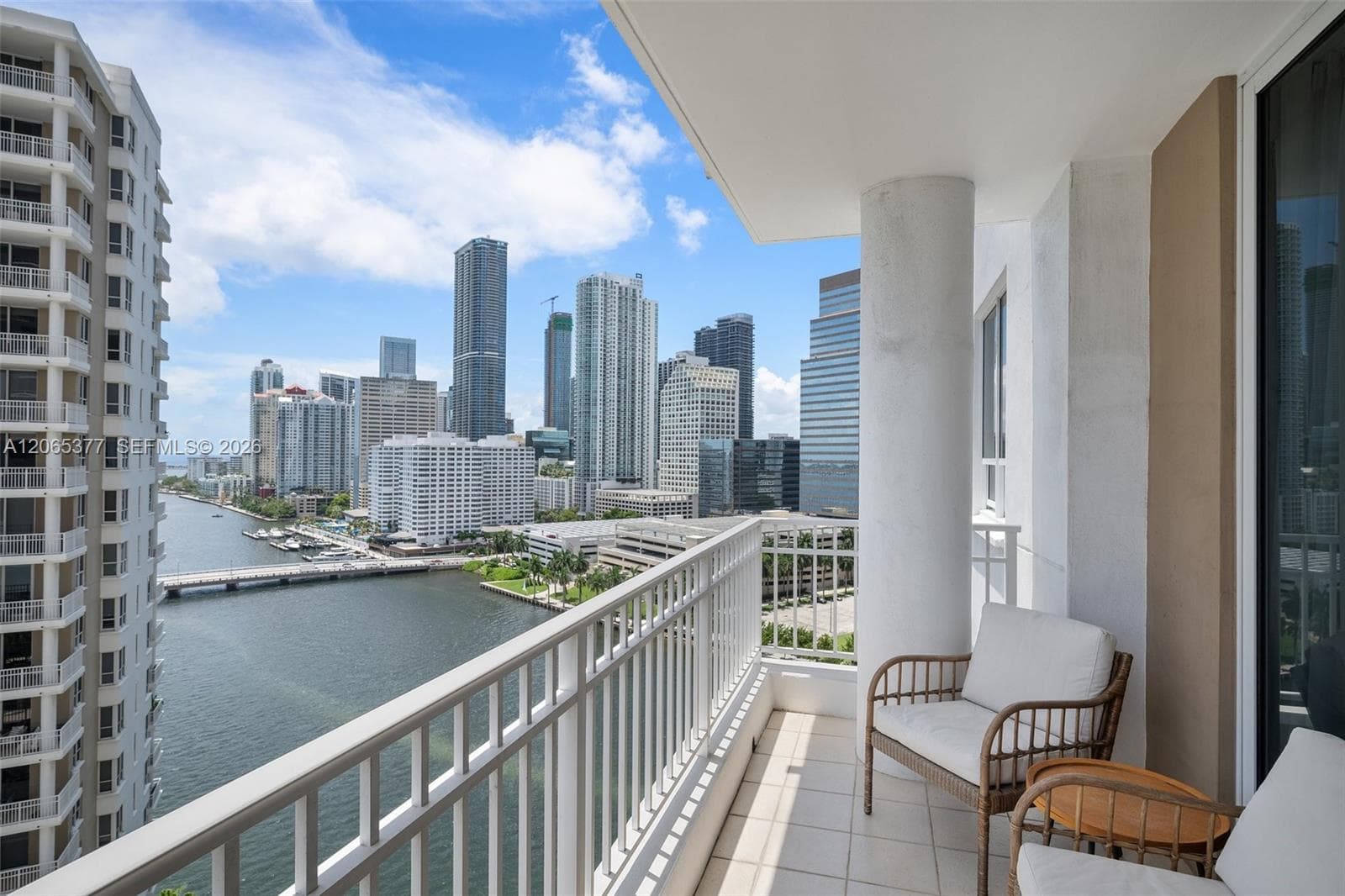 801 Brickell Key Blvd 1805 photo 4