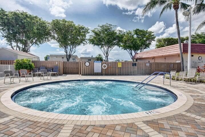 746 MONACO P photo 12