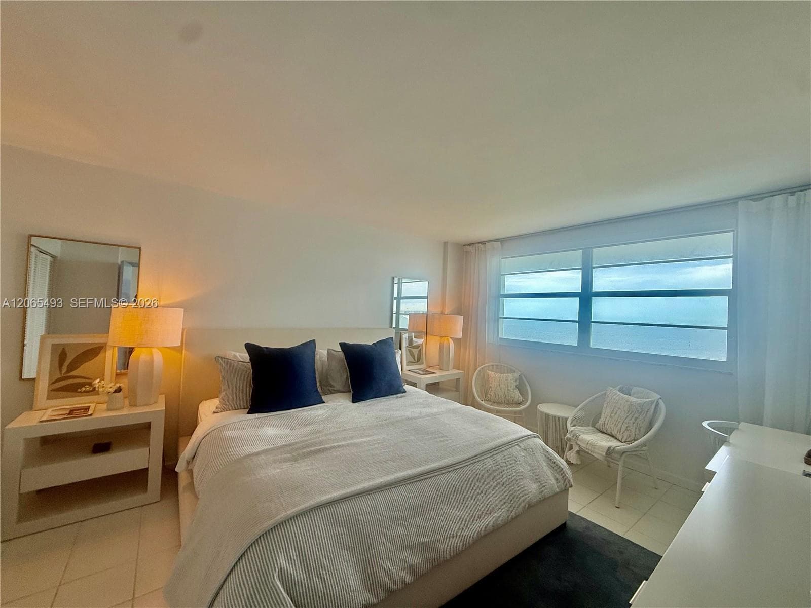 177 Ocean Lane Dr 1203 photo 8