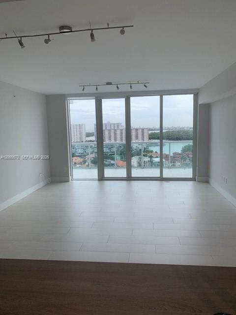 400 Sunny Isles Blvd 1606 photo 4
