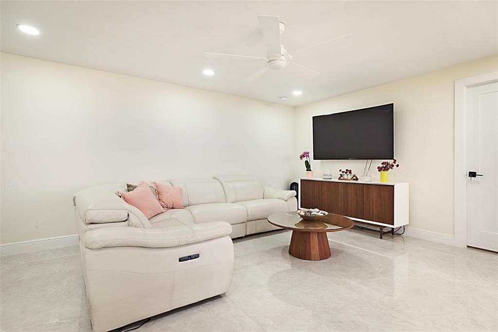 2800 N OCEAN Drive B-9A photo 4