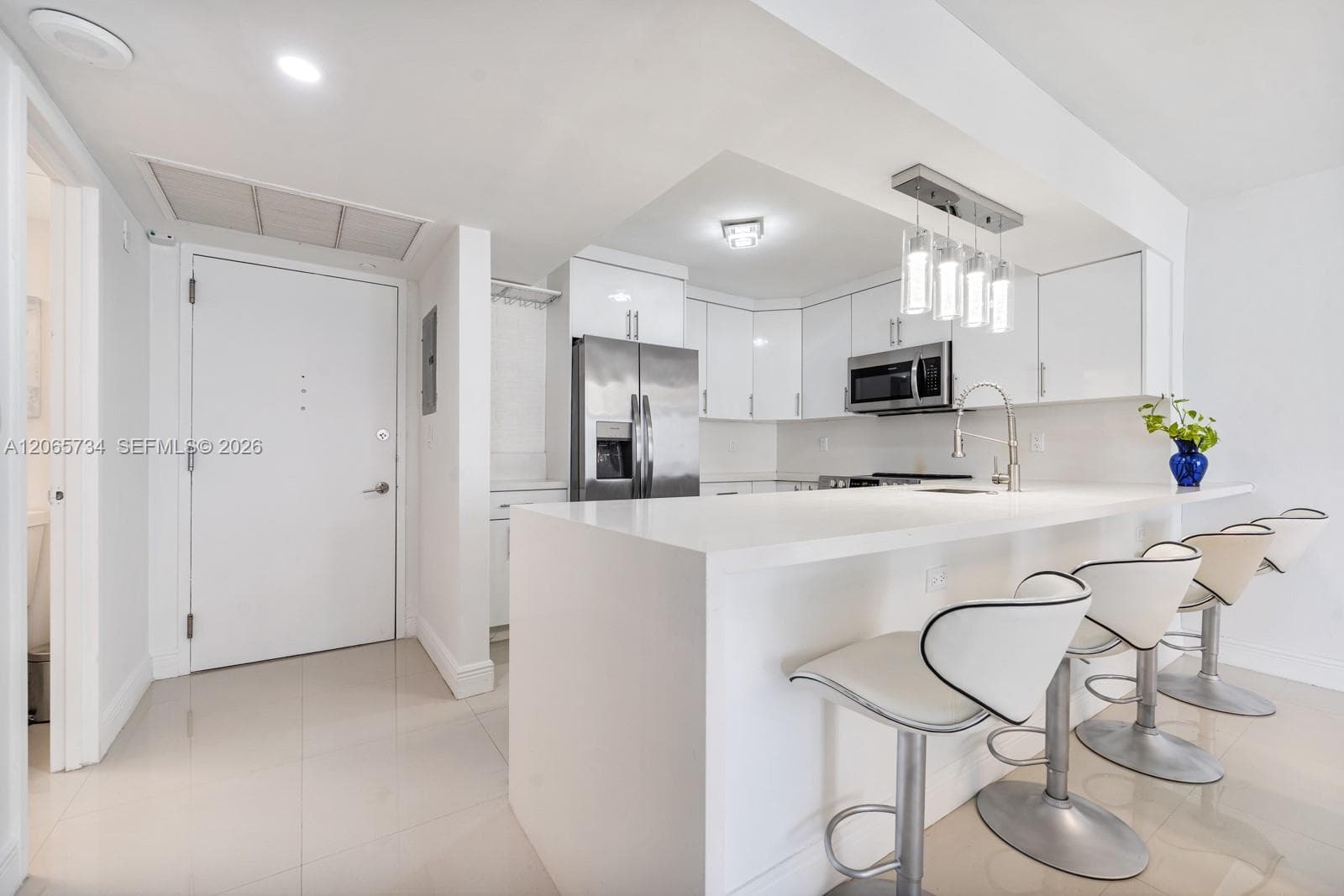 5701 Collins Ave 319 photo 18