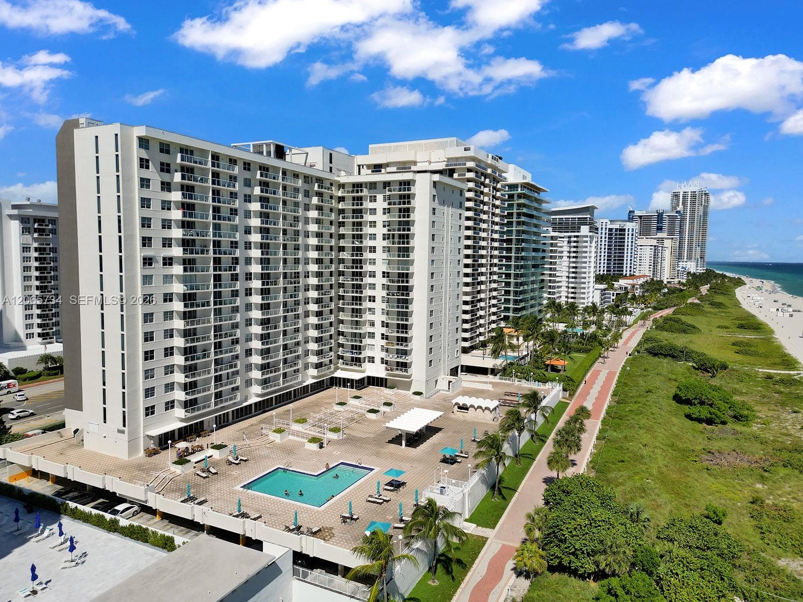 5701 Collins Ave 319 photo 4