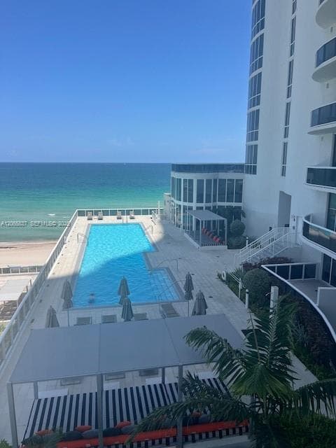 15901 Collins Ave 604 photo 2