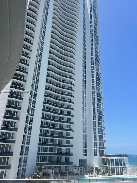 15901 Collins Ave 604 photo 1