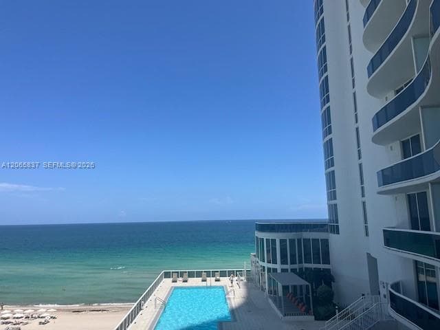 15901 Collins Ave 604 photo 4