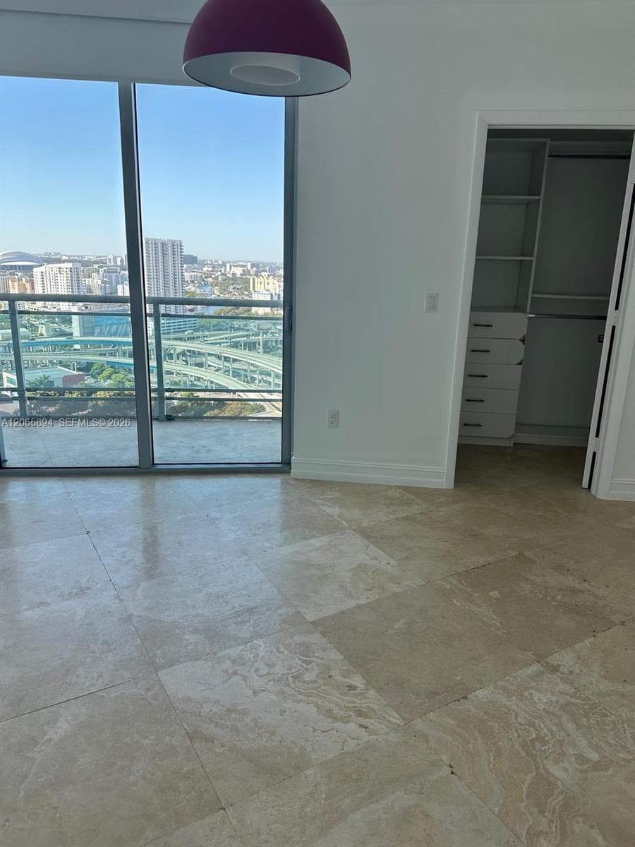 350 S Miami Ave 2913 photo 13