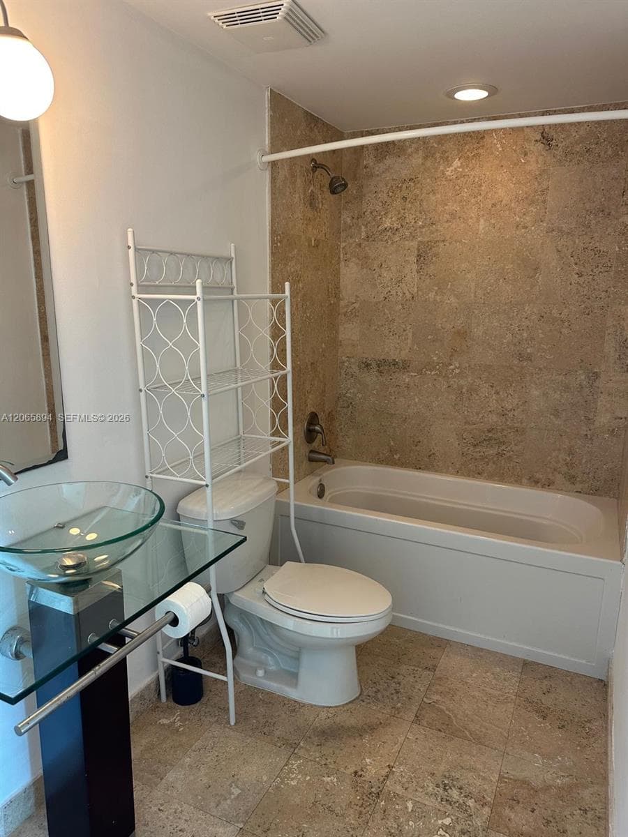 350 S Miami Ave 2913 photo 12