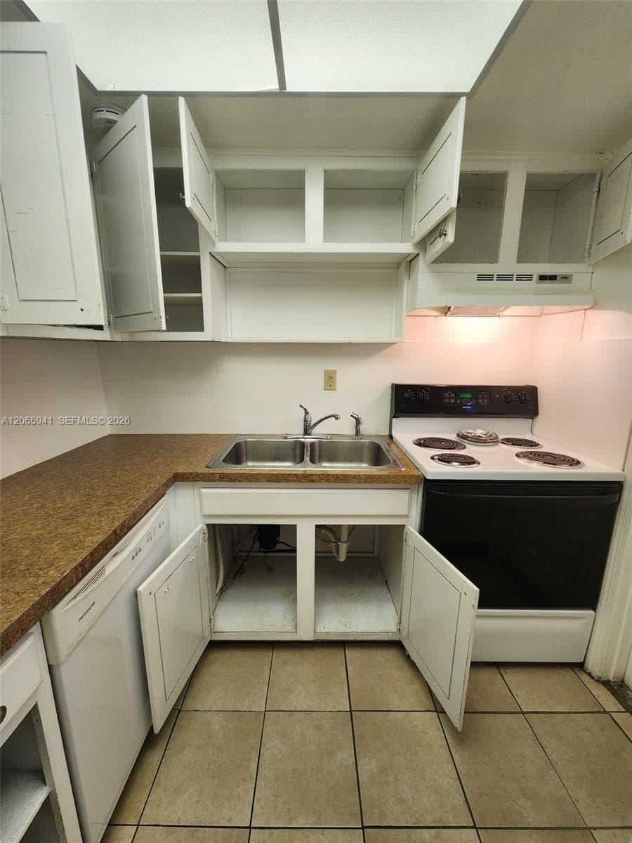 1535 SE 15th St 209 photo 6