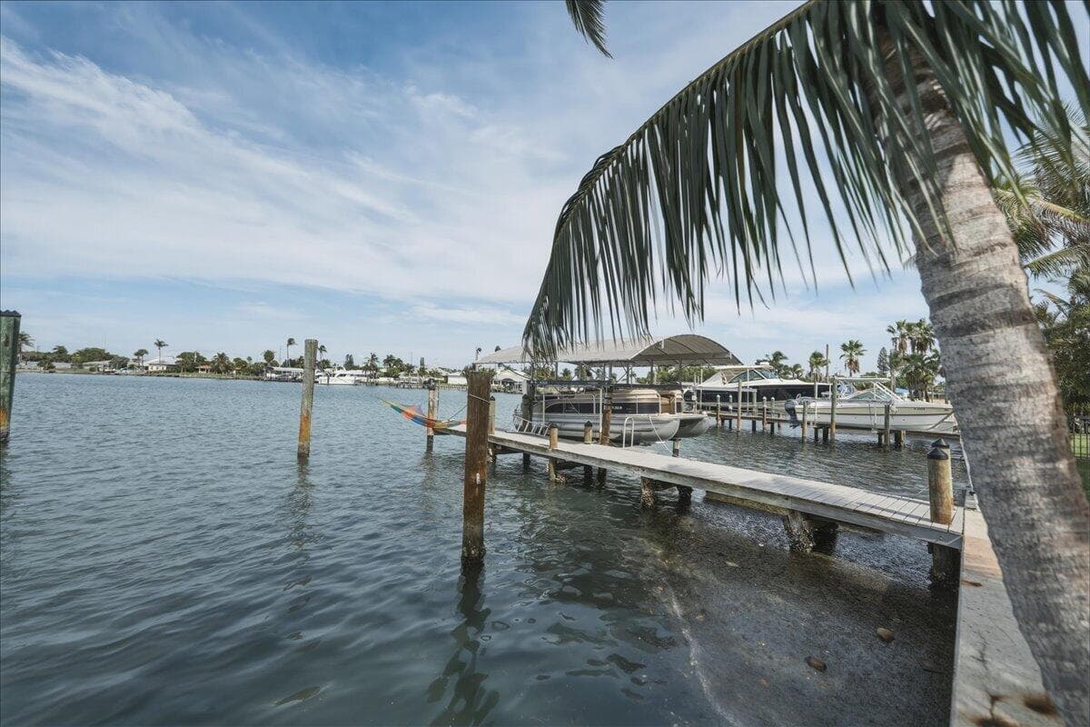 309 FERNANDINA Street photo 23