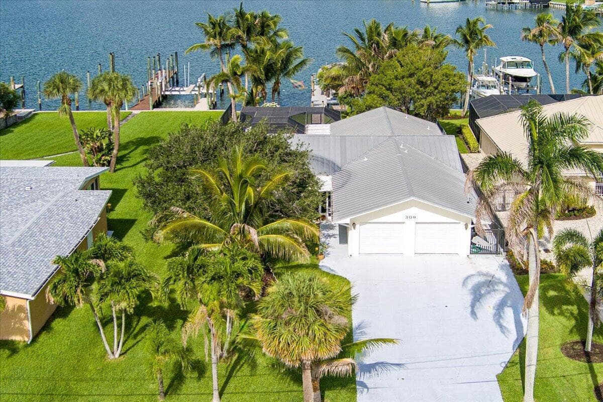 309 FERNANDINA Street photo 25