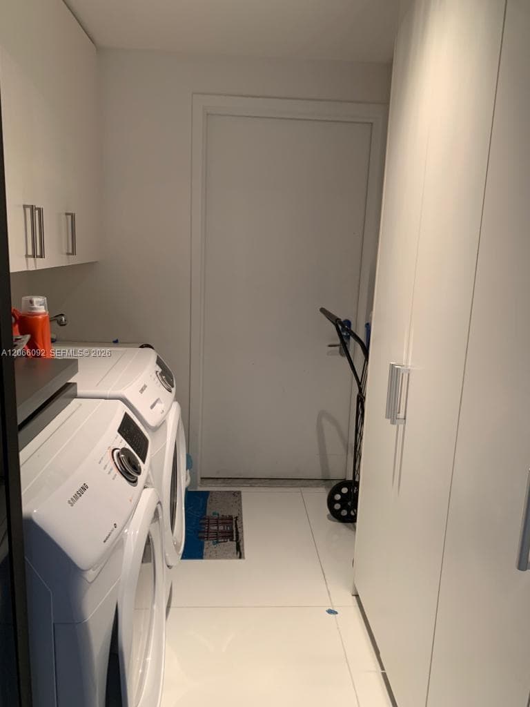 17121 Collins Ave 3808 photo 4